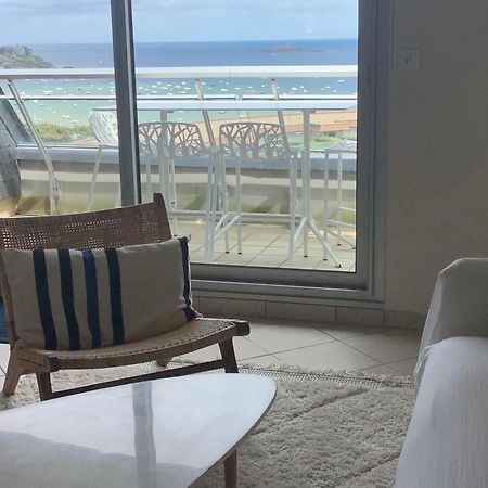 דינאר Heol - Appartement 2 Chambres - Vue Mer Et Parking מראה חיצוני תמונה