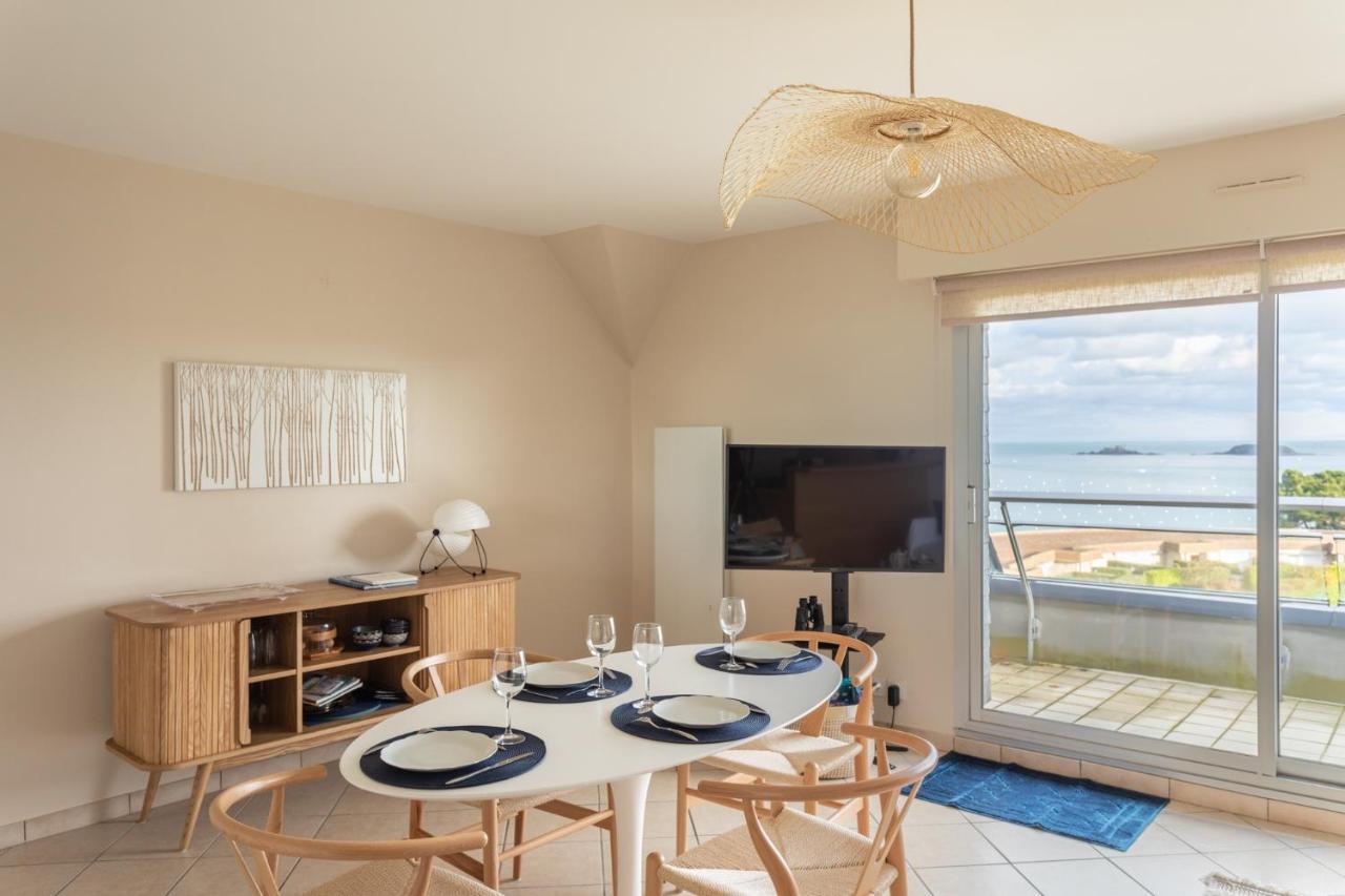 דינאר Heol - Appartement 2 Chambres - Vue Mer Et Parking מראה חיצוני תמונה